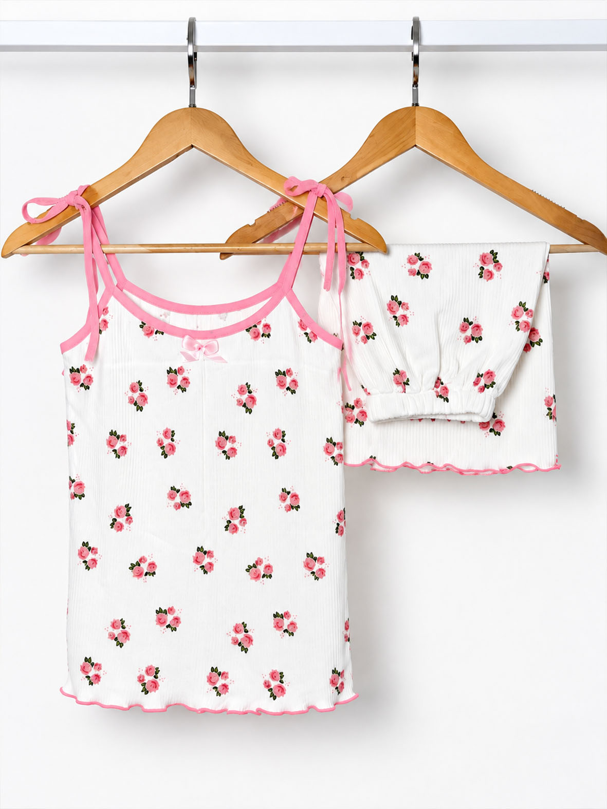 ست تاپ و شورتک طرح flower
